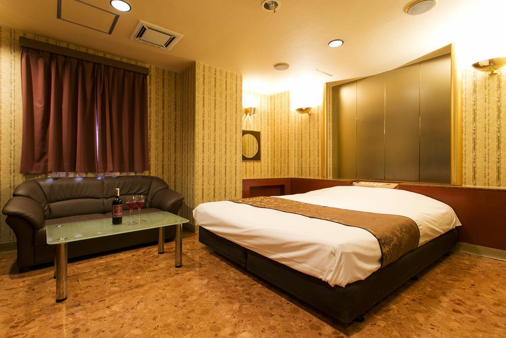 Moana Otsuka (adults Only) Hotel miłości Tokio