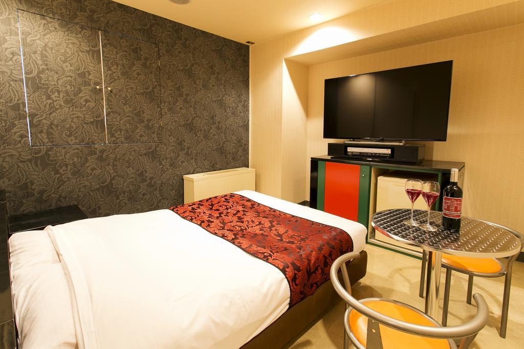 Moana Otsuka (adults Only) Hotel miłości 3*