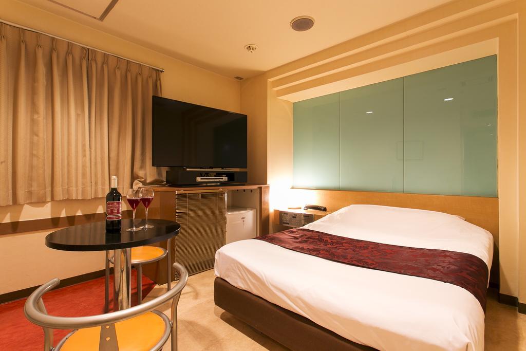 Moana Otsuka (adults Only) 3*